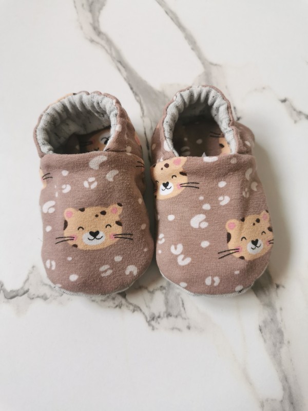 Chaussons de naissance réversibles